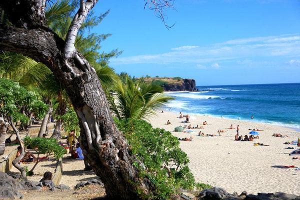 L'Abri-Cotier A 150M De La Plage De Boucan Сен Жилс ле Бен Екстериор снимка